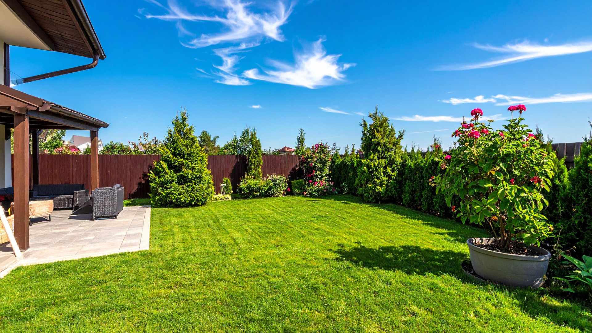 Jardin entretenu à Maurepas — La Vallée Verte